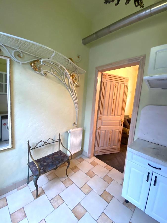 Квартира В Центрі На Вулиці Валова 21 Lviv Exterior foto