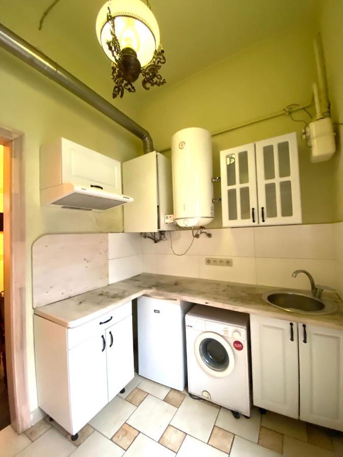 Квартира В Центрі На Вулиці Валова 21 Lviv Exterior foto