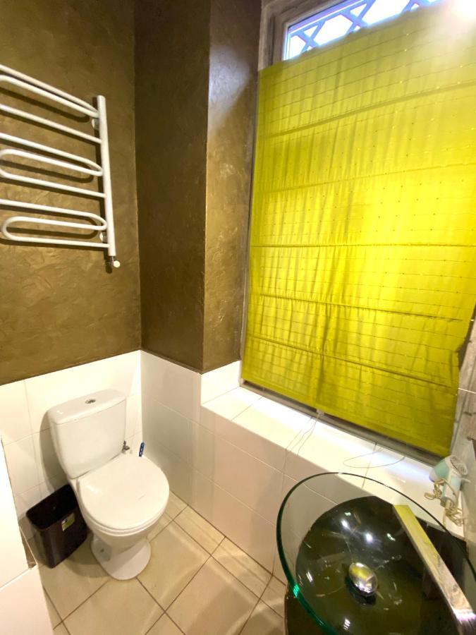 Квартира В Центрі На Вулиці Валова 21 Lviv Exterior foto