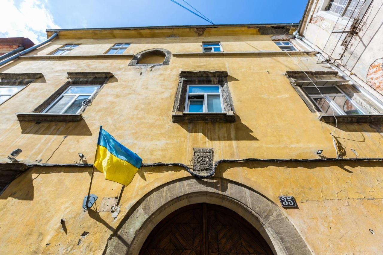 Квартира В Центрі На Вулиці Валова 21 Lviv Exterior foto